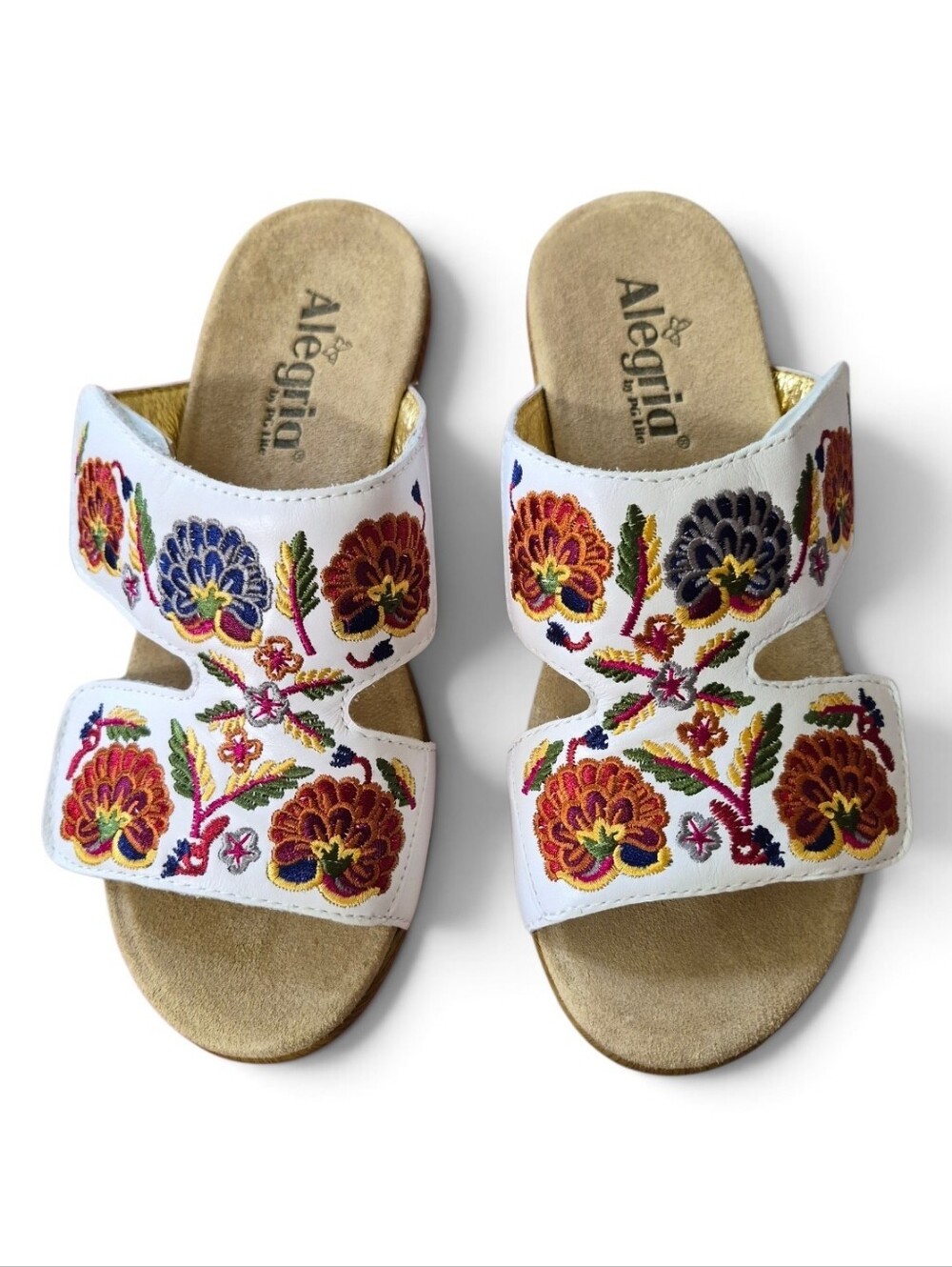 Alegria NWOT Womens Linn Floral Embroidered Size 7.5